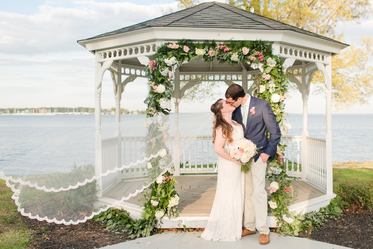 Chesapeake_Bay_Waterfront_Maryland_Wedding_Photo_0112