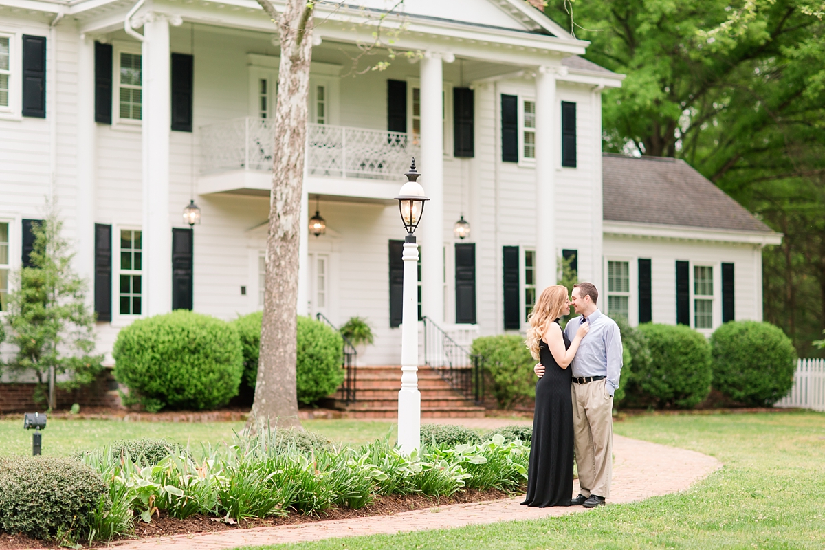 Virginia Cliffe Inn Engagement Pictures_0437