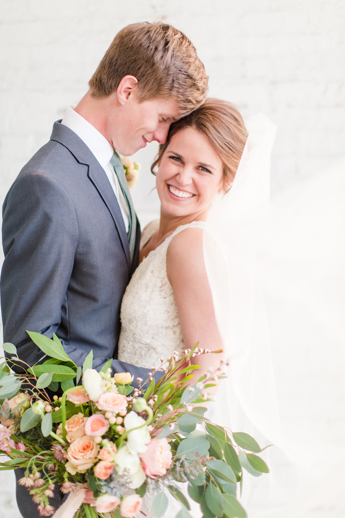 A Classic Ivory, Blush, Sage, and Taupe Richmond Wedding at the Visual Arts Center | By Katelyn James Photography