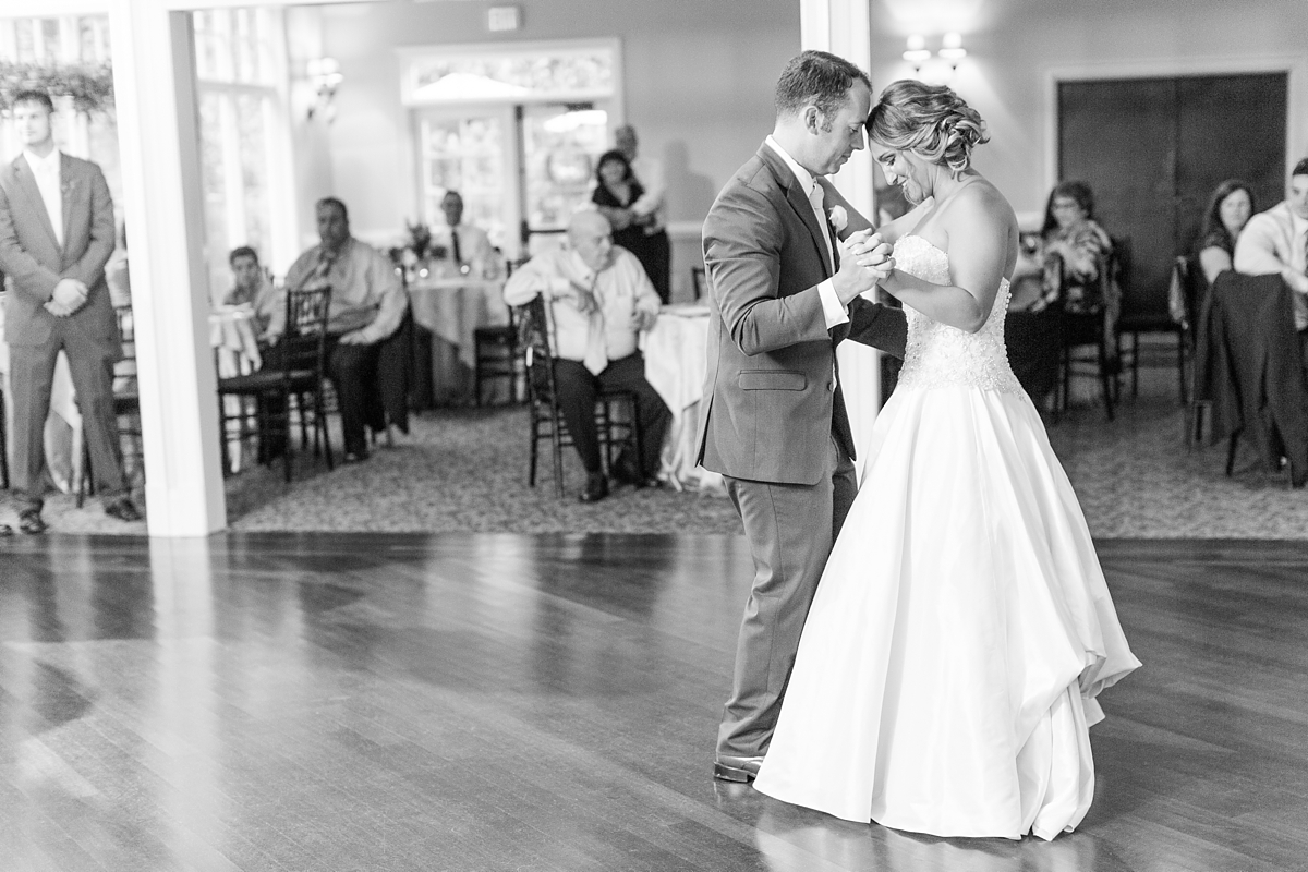 a-romantic-pastel-wedding-mill-at-fine-creek-photo_3469