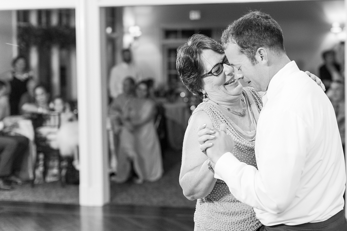 a-romantic-pastel-wedding-mill-at-fine-creek-photo_3473