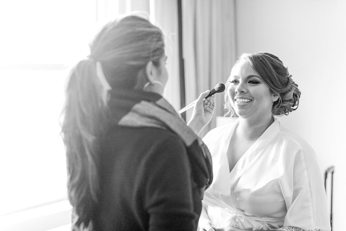 classic-black-and-white-union-station-wedding-pictures_3984
