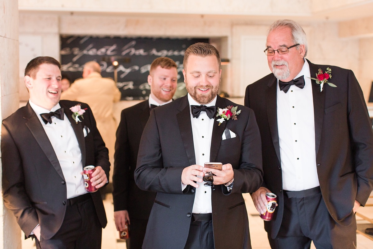 classic-black-and-white-union-station-wedding-pictures_3992