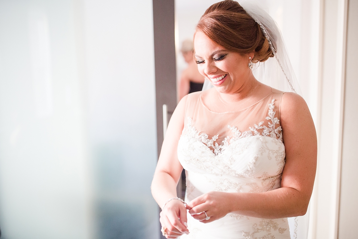 classic-black-and-white-union-station-wedding-pictures_3994