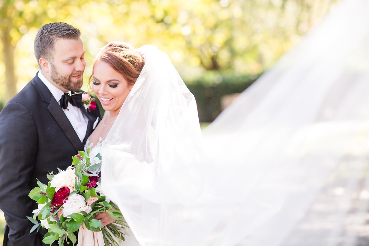 classic-black-and-white-union-station-wedding-pictures_4021