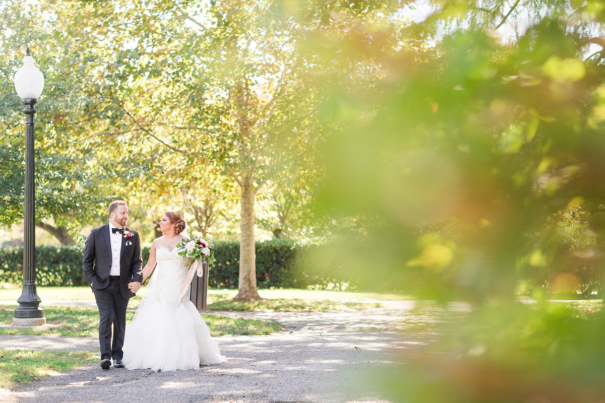 classic-black-and-white-union-station-wedding-pictures_4022