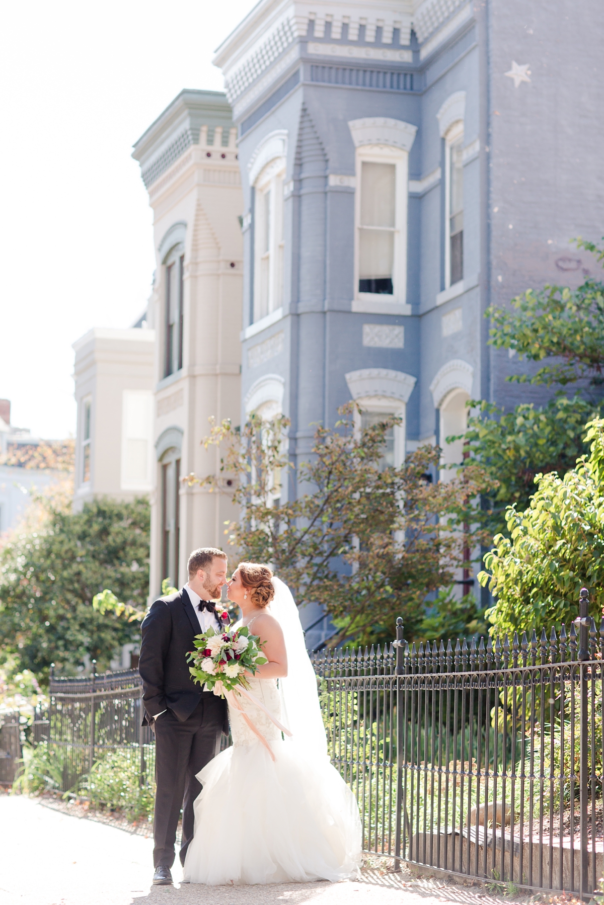 classic-black-and-white-union-station-wedding-pictures_4029