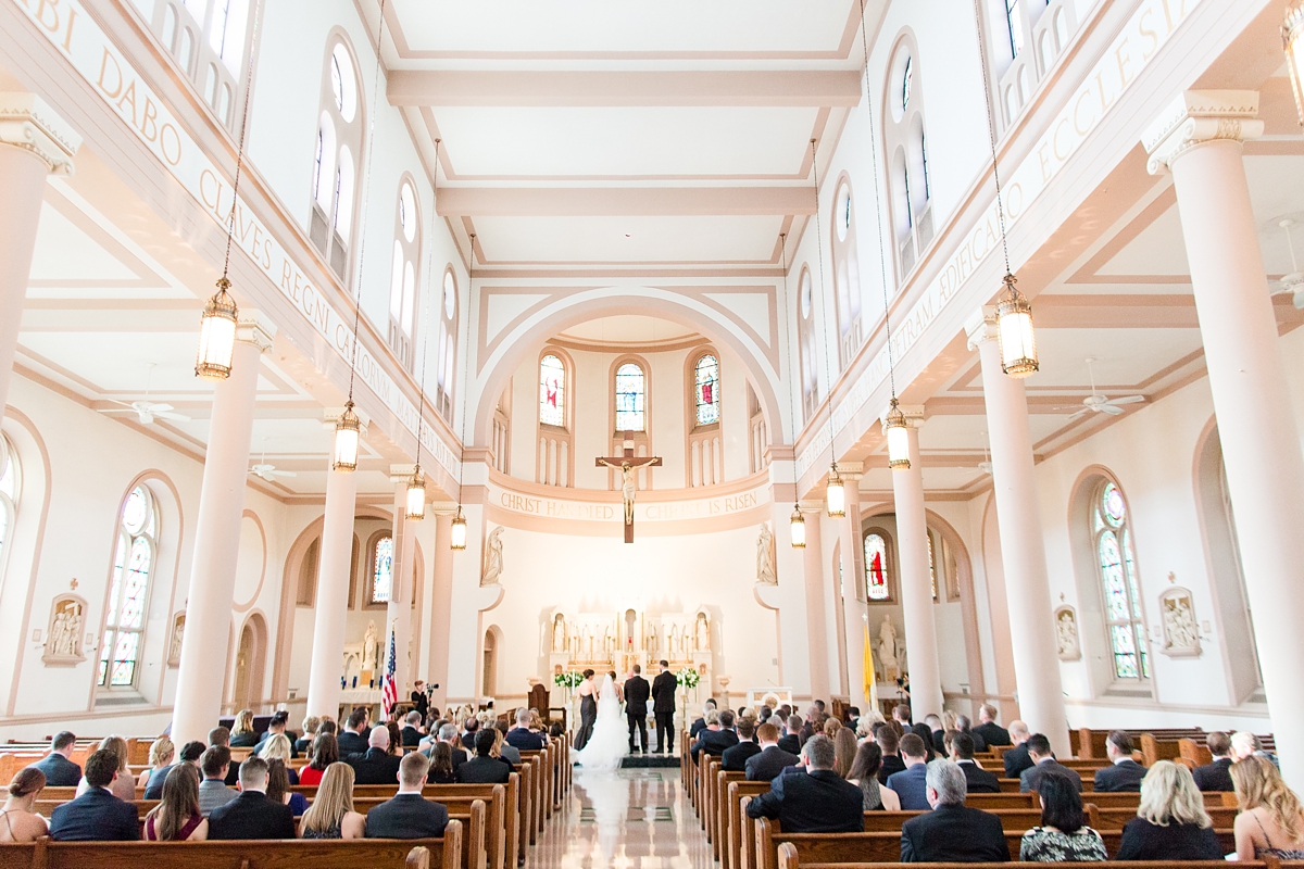 classic-black-and-white-union-station-wedding-pictures_4033