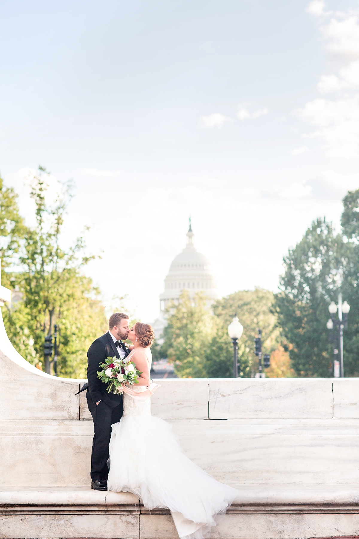 classic-black-and-white-union-station-wedding-pictures_4074